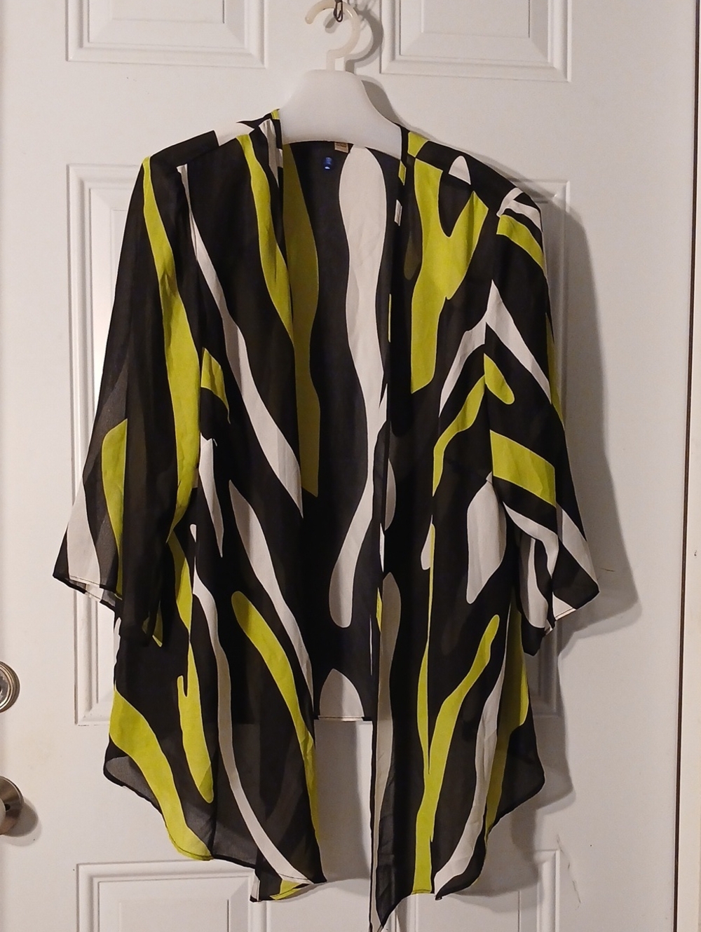 Maya Brooke Lightweight Black, White & Lime Open-Front Kimono